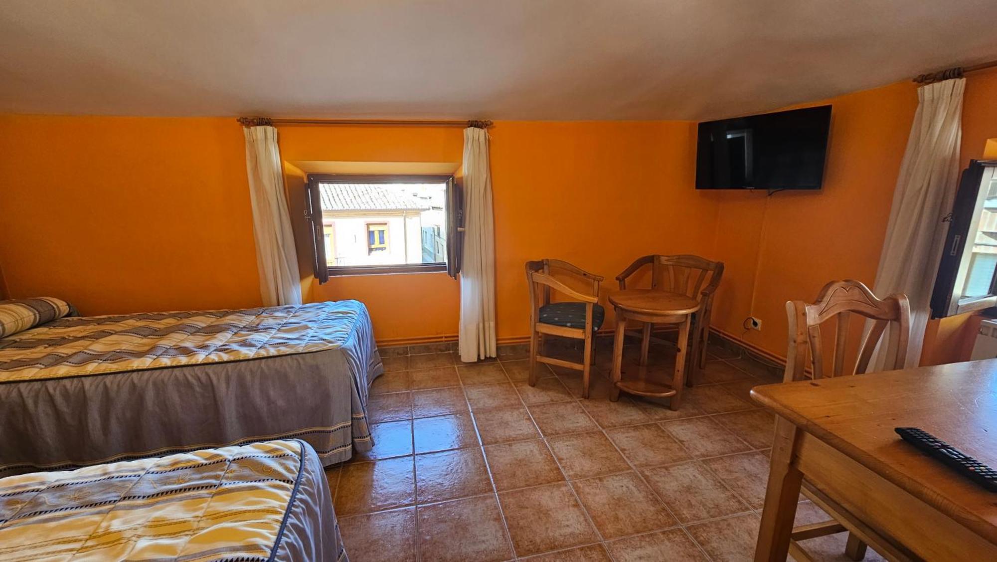 Hostal Albe Каррион-де-лос-Кондес Экстерьер фото