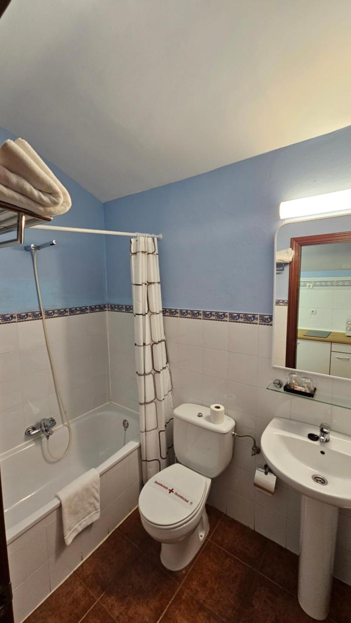Hostal Albe Каррион-де-лос-Кондес Экстерьер фото